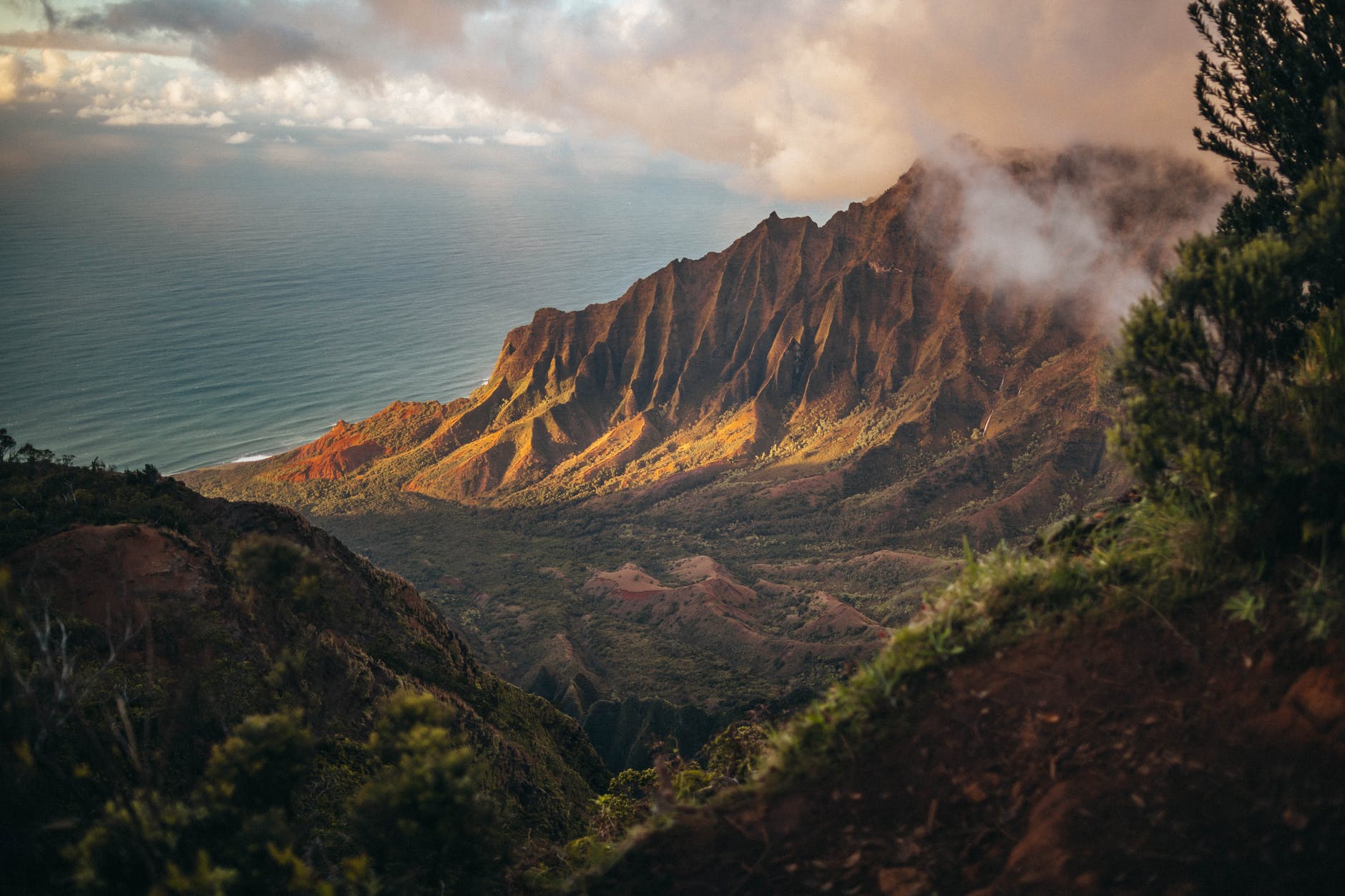 brown mountains